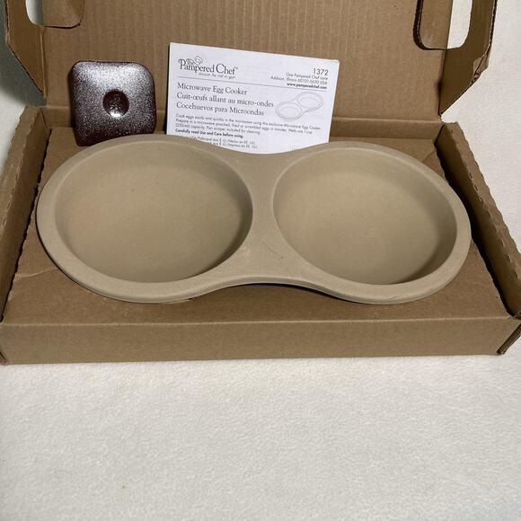 NIB Pampered Chef Microwave Double Egg Cooker #1372 Stoneware with Scraper - Picture 1 of 5